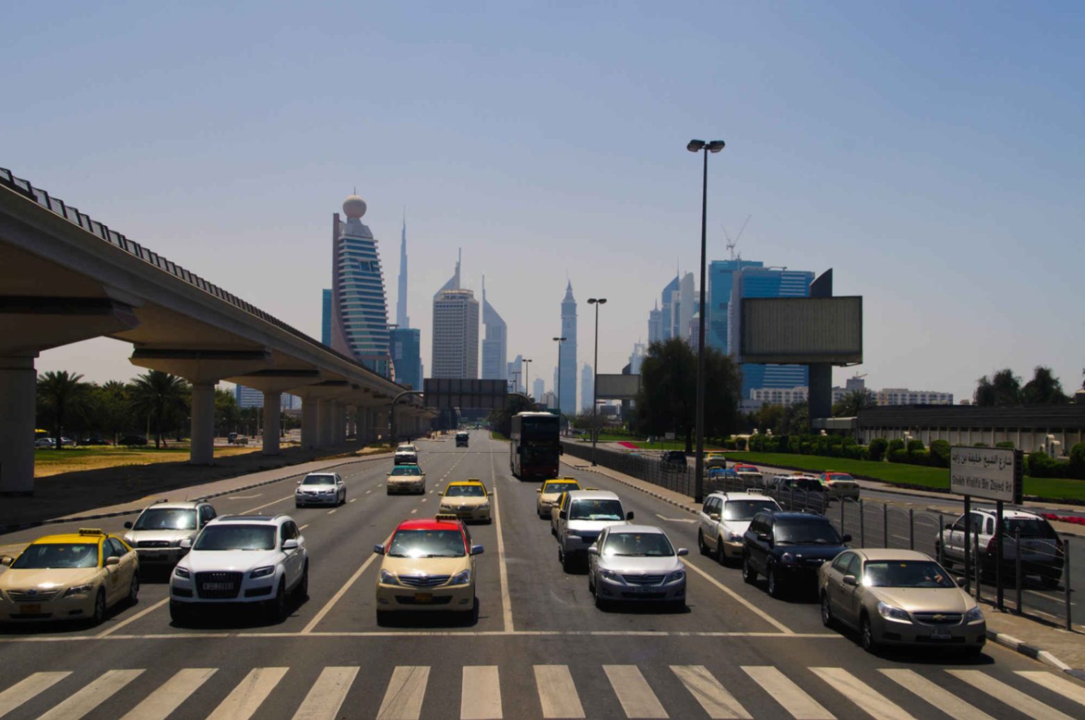 Driving Across the UAE with Simplicity and Precision